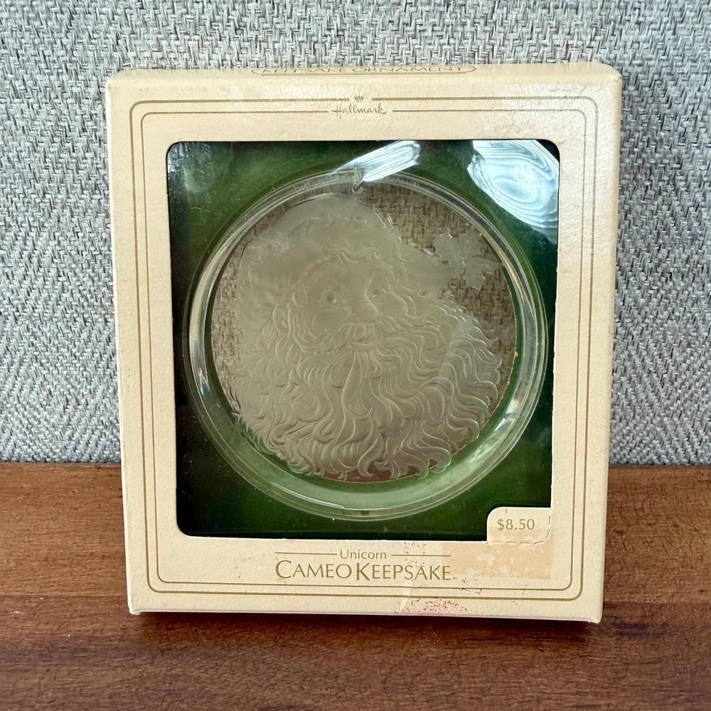 Vintage 1981‎ Hallmark Santa Claus Cameo Keepsake Ornament Clear Frosted